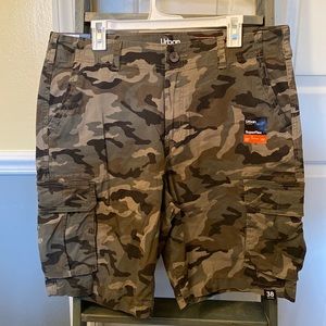 Urban Pipeline Camo Cargo Shorts - 38 waist